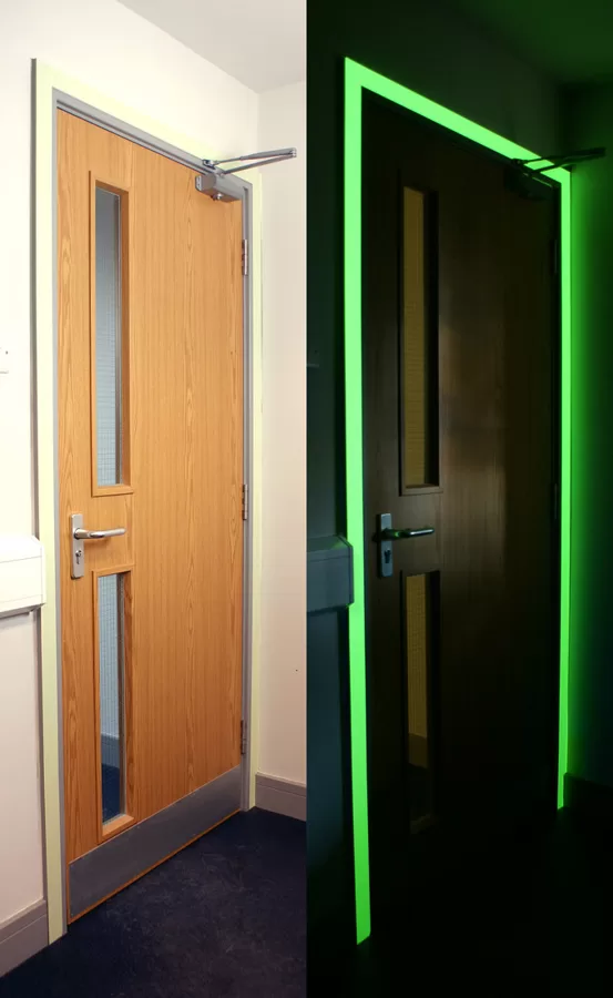 Foto luminiscējošas lentes